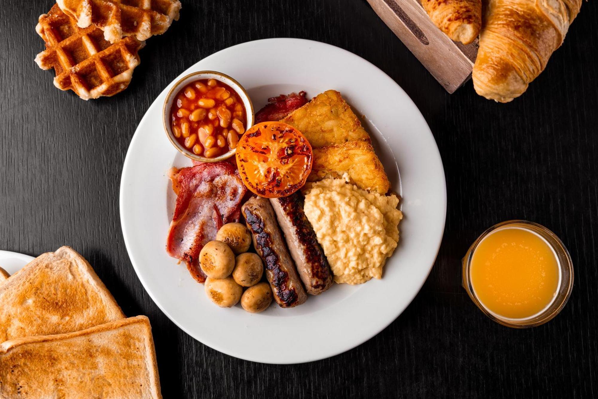 Village Hotel Manchester Ashton Ngoại thất bức ảnh